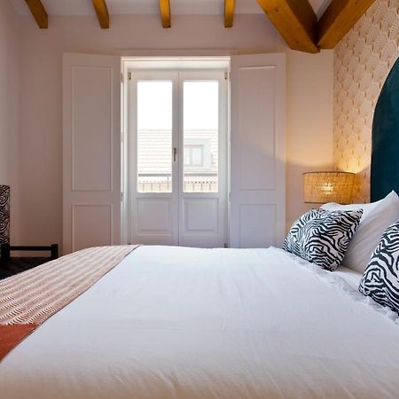 Boutique Rentals-The Alma Apt W/ Balcony Porto Bagian luar foto